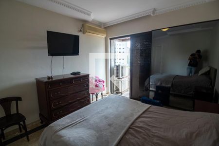 Apartamento à venda com 200m², 3 quartos e 4 vagas Apartamento à venda com 200m², 3 quartos e 4 vagasSuite 3