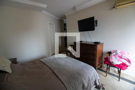 Apartamento à venda com 200m², 3 quartos e 4 vagas Apartamento à venda com 200m², 3 quartos e 4 vagasSuite 3