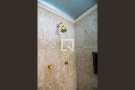 Apartamento à venda com 200m², 3 quartos e 4 vagas Apartamento à venda com 200m², 3 quartos e 4 vagasBanheiro Suite 2