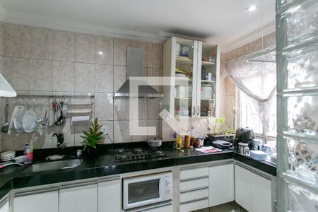 Cozinha de apartamento à venda com 3 quartos, 62m² em Guarani, Belo Horizonte