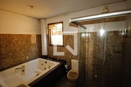 Casa à venda com 5000m², 18 quartos e 19 vagasBanho 1