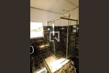 Casa à venda com 5000m², 18 quartos e 19 vagasBanho 4