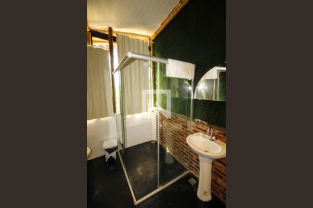 Casa à venda com 5000m², 18 quartos e 19 vagasBanho 8