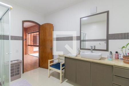 Casa para alugar com 1000m², 4 quartos e 8 vagas Casa para alugar com 1000m², 4 quartos e 8 vagasBanheiro Corredor
