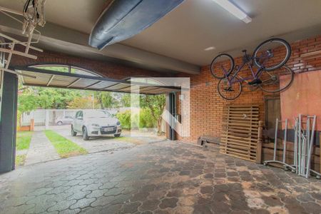 Casa para alugar com 1000m², 4 quartos e 8 vagas Casa para alugar com 1000m², 4 quartos e 8 vagasGaragem