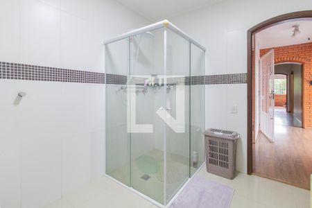 Casa para alugar com 1000m², 4 quartos e 8 vagas Casa para alugar com 1000m², 4 quartos e 8 vagasBanheiro Corredor