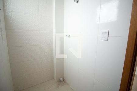 Apartamento à venda com 42m², 2 quartos e sem vaga Apartamento à venda com 42m², 2 quartos e sem vagaBanheiro