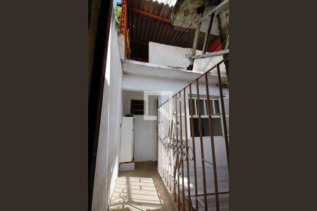 Corredor  de casa para alugar com 1 quarto, 47m² em Jardim Monte Alegre, Taboão da Serra