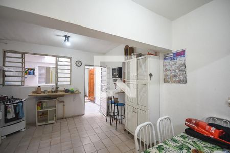 Casa para alugar com 100m², 1 quarto e 2 vagasCozinha