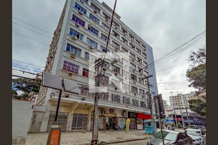Apartamento para alugar com 80m², 2 quartos e 1 vagaFachada e portaria
