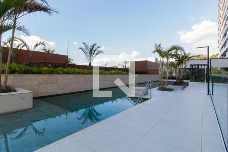 Apartamento à venda com 230m², 4 quartos e 4 vagasÁrea comum - Piscina