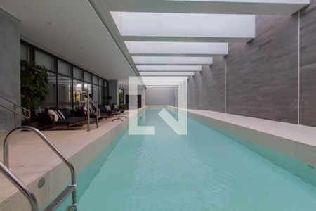 Apartamento à venda com 230m², 4 quartos e 4 vagasPiscina Coberta