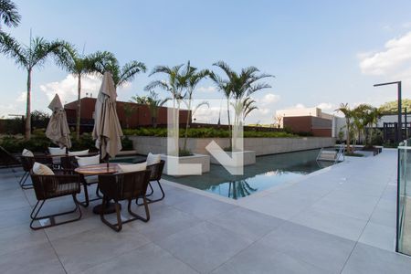 Apartamento à venda com 230m², 4 quartos e 4 vagasÁrea comum - Piscina