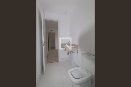 Apartamento à venda com 230m², 4 quartos e 4 vagasBanheiro do Suíte 1