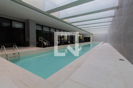 Apartamento à venda com 230m², 4 quartos e 4 vagasPiscina Coberta