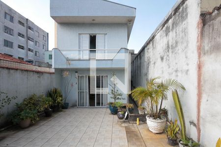 Casa à venda com 243m², 3 quartos e 2 vagas Casa à venda com 243m², 3 quartos e 2 vagasTerraço