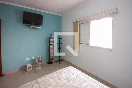 Casa à venda com 243m², 3 quartos e 2 vagas Casa à venda com 243m², 3 quartos e 2 vagasQuarto