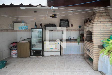 Casa à venda com 243m², 3 quartos e 2 vagas Casa à venda com 243m², 3 quartos e 2 vagasQuintal