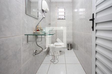 Casa à venda com 243m², 3 quartos e 2 vagas Casa à venda com 243m², 3 quartos e 2 vagasLavabo