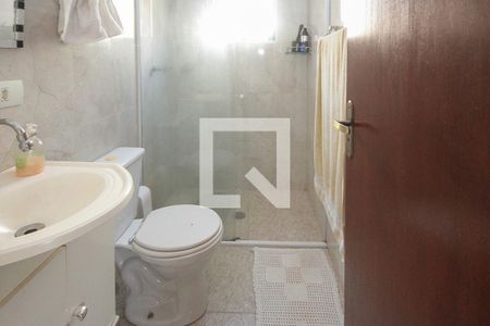 Casa à venda com 243m², 3 quartos e 2 vagas Casa à venda com 243m², 3 quartos e 2 vagasBanheiro Social