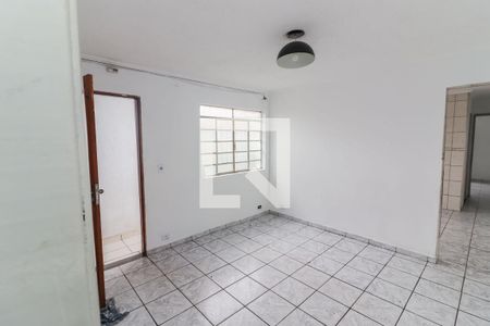 Sala de casa para alugar com 2 quartos, 125m² em Jardim Arpoador, São Paulo