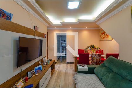 Sala de casa de condomínio à venda com 3 quartos, 60m² em Vila Cloris, Belo Horizonte