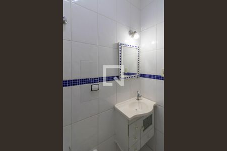 Casa à venda com 68m², 2 quartos e 2 vagasBanheiro