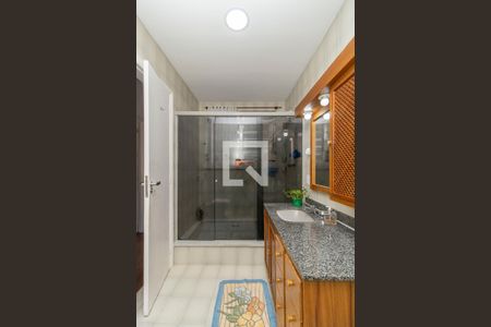 Apartamento à venda com 120m², 3 quartos e 3 vagasBanheiro 