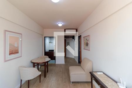 Salas de apartamento para alugar com 1 quarto, 50m² em Centro, Campinas