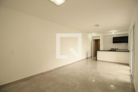 Sala/Cozinha de apartamento para alugar com 3 quartos, 76m² em Vila Suzana, São Paulo