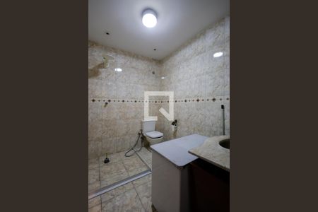 Casa à venda com 300m², 4 quartos e 2 vagas Casa à venda com 300m², 4 quartos e 2 vagasEscritório - Banheiro