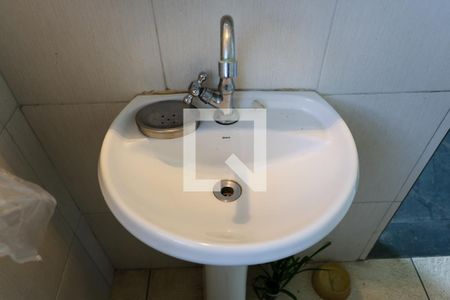 Casa à venda com 300m², 4 quartos e 2 vagas Casa à venda com 300m², 4 quartos e 2 vagasEdícula - Banheiro