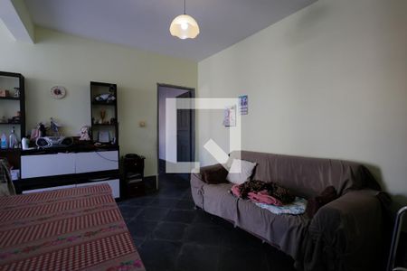 Casa à venda com 300m², 4 quartos e 2 vagas Casa à venda com 300m², 4 quartos e 2 vagasEdícula - Sala