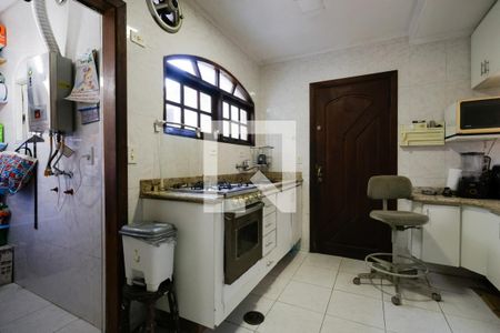 Casa à venda com 300m², 4 quartos e 2 vagas Casa à venda com 300m², 4 quartos e 2 vagasCozinha