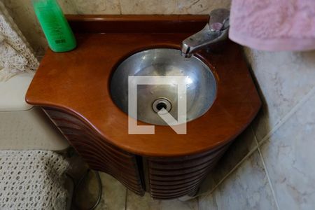 Casa à venda com 300m², 4 quartos e 2 vagas Casa à venda com 300m², 4 quartos e 2 vagasBanheiro 3