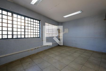 Casa à venda com 300m², 4 quartos e 2 vagas Casa à venda com 300m², 4 quartos e 2 vagasEscritório - Sala 2