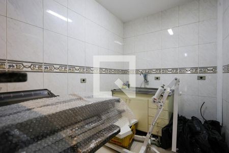 Casa à venda com 300m², 4 quartos e 2 vagas Casa à venda com 300m², 4 quartos e 2 vagasEscritório - Cozinha