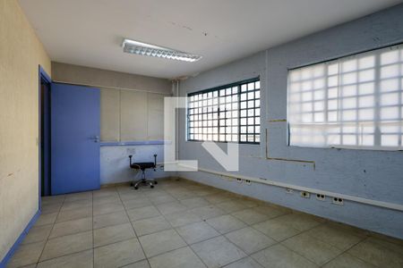 Casa à venda com 300m², 4 quartos e 2 vagas Casa à venda com 300m², 4 quartos e 2 vagasEscritório - Sala 2