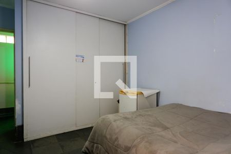 Casa à venda com 300m², 4 quartos e 2 vagas Casa à venda com 300m², 4 quartos e 2 vagasQuarto 1