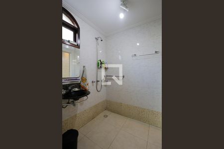 Casa à venda com 300m², 4 quartos e 2 vagas Casa à venda com 300m², 4 quartos e 2 vagasBanheiro 2