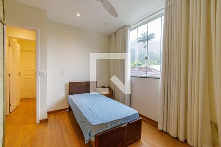 Casa de condomínio à venda com 445m², 7 quartos e 3 vagas Casa de condomínio à venda com 445m², 7 quartos e 3 vagasSuíte 2