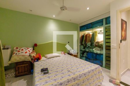 Casa de condomínio à venda com 445m², 7 quartos e 3 vagas Casa de condomínio à venda com 445m², 7 quartos e 3 vagasSuíte 4