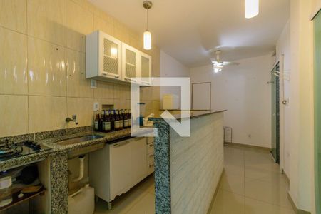 Casa de condomínio à venda com 445m², 7 quartos e 3 vagas Casa de condomínio à venda com 445m², 7 quartos e 3 vagasEstúdio