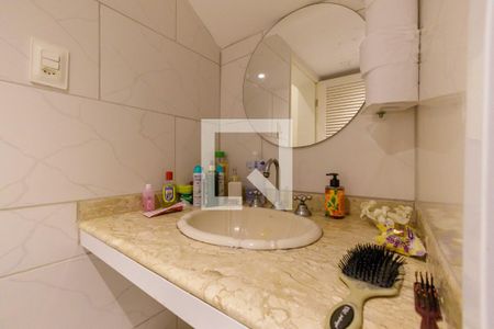 Casa de condomínio à venda com 445m², 7 quartos e 3 vagas Casa de condomínio à venda com 445m², 7 quartos e 3 vagasBanheiro