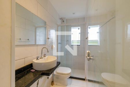 Casa de condomínio à venda com 445m², 7 quartos e 3 vagas Casa de condomínio à venda com 445m², 7 quartos e 3 vagasBanheiro Suíte 2