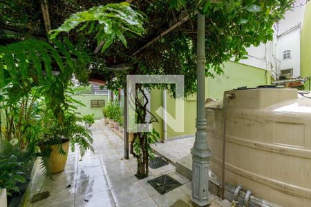 Casa de condomínio à venda com 445m², 7 quartos e 3 vagas Casa de condomínio à venda com 445m², 7 quartos e 3 vagasQuintal