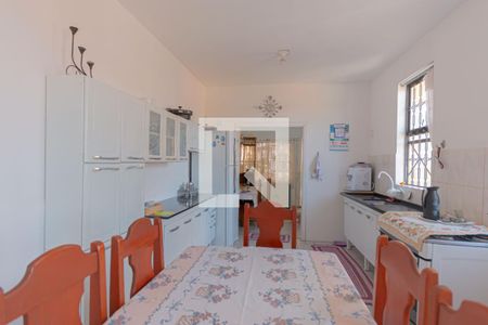 Casa à venda com 600m², 8 quartos e 4 vagascozinha 1