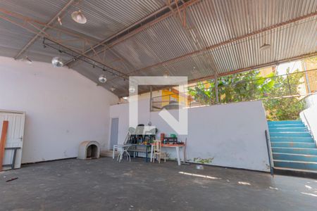 Casa à venda com 600m², 8 quartos e 4 vagasÁrea comum - Salão de festas