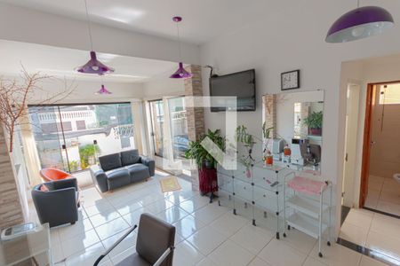 Casa à venda com 600m², 8 quartos e 4 vagassala 4