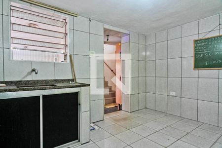 Casa para alugar com 110m², 3 quartos e 4 vagasCasa 2 - cozinha